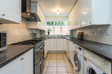 Annesley grove, Arboretum, Nottingham - Image 2