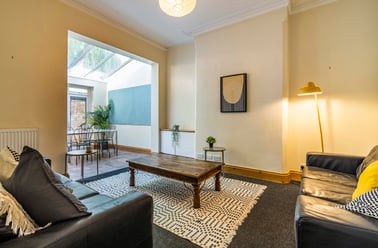 Hope drive, The park estate, Nottingham - Image 2