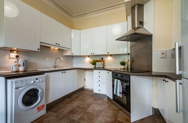 Clumber cres south, The park estate, Nottingham - Image 3