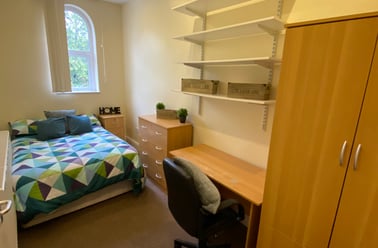 Portland Crescent, Victoria park, Manchester - Image 3