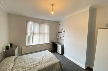 Beverley road, Fallowfield, Manchester - Image 3