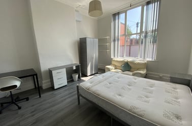 Dickenson road, Longsight, Manchester - Image 2