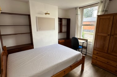 Grove Terrace, City centre, Canterbury - Image 2