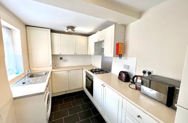 St. Ives Road, Victoria Park, Manchester - Image 3