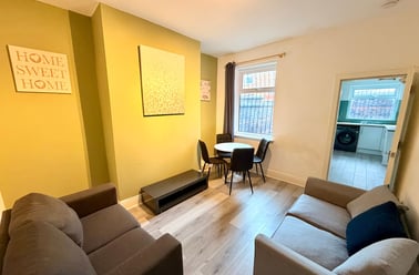 Norfolk Street, Charlestown, Salford - Image 2