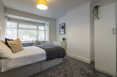 Derby Road, Lenton, Nottingham - Image 3