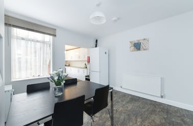 Humber Road, Beeston, Nottingham - Image 3