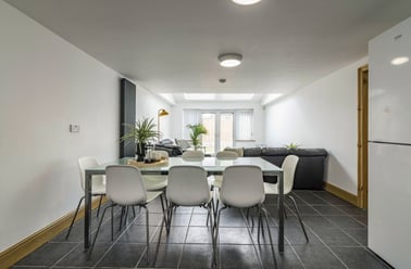 Harrington Drive, Lenton, Nottingham - Image 2