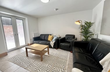 Dunlop Avenue, Lenton, Nottingham - Image 2
