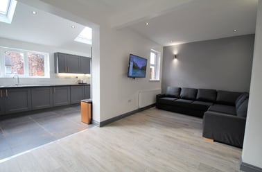Harlaxton Drive, Lenton, Nottingham - Image 2