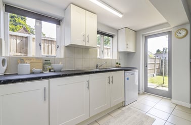 Hawton Spinney, Lenton, Nottingham - Image 3