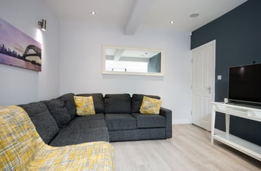 Elmsthorpe Avenue, Lenton, Nottingham - Image 2