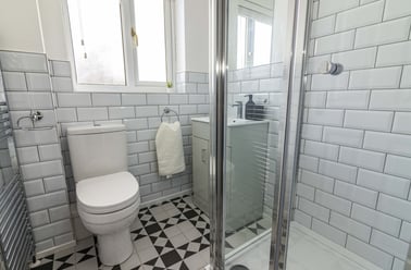 Heron Drive, Lenton, Nottingham - Image 3