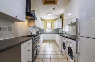 Barrack Lane, Radford, Nottingham - Image 2