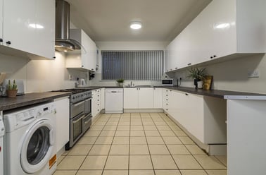 Derby Road, Lenton, Nottingham - Image 3