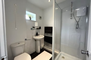 Scalford Drive, Lenton, Nottingham - Image 2
