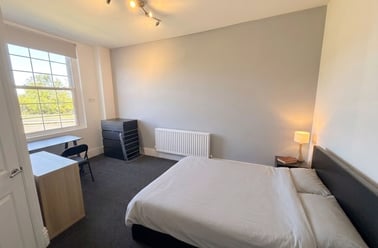 Salford, Seedley - Image 2