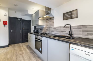 Beeston Road, Dunkirk, Nottingham - Image 3