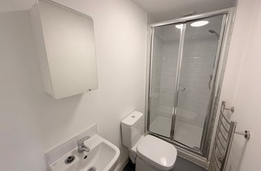 32 Crescent, Castlefield, Salford - Image 2