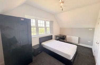 Salford, Seedley - Image 3