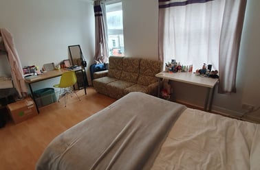 Richards Street, Cathays, Cardiff - Image 2