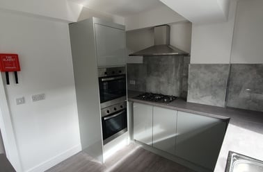 Dogfield Street, Cathays, Cardiff - Image 3