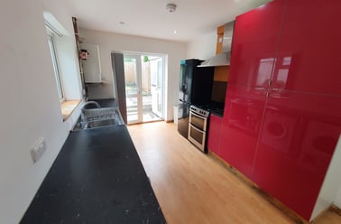 Mundy Place, Cathays, Cardiff - Image 2