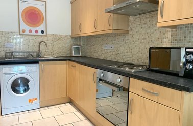 Newport, Uphill, Lincoln - Image 2