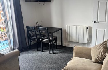 Flat 4, 70 High Street, St Catherines, Lincoln - Image 3