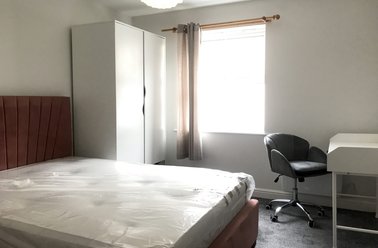 111 Riverside Drive, City Centre, Lincoln - Image 2