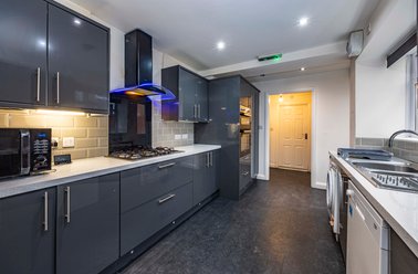 2 Cranmer Grove, Arboretum, Nottingham - Image 2