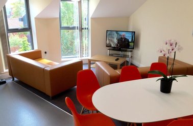 Longdales Lodge, Uphill, Lincoln - Image 2