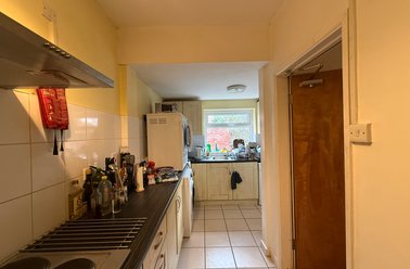 3 Elmsthorpe Avenue, Lenton, Nottingham - Image 3