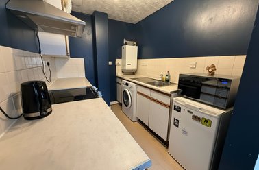 Cross Street, St Catherines, Lincoln - Image 2