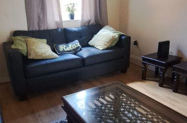 3 Elmsthorpe Avenue, Lenton, Nottingham - Image 2