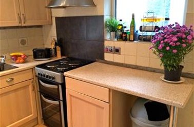 87 Middleton Boulevard, Lenton, Nottingham - Image 2