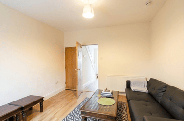 3 Elmsthorpe Avenue, Lenton, Nottingham - Image 3