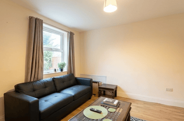 3 Elmsthorpe Avenue, Lenton, Nottingham - Image 2