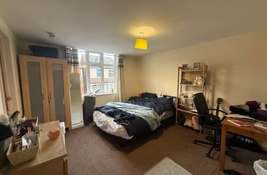 3 Elmsthorpe Avenue, Lenton, Nottingham - Image 2