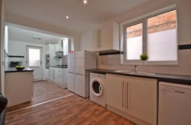 Beeston, Nottingham - Image 2