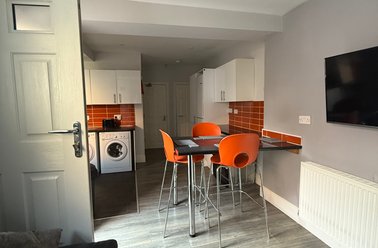 20 Albert Grove, Radford, Nottingham - Image 2
