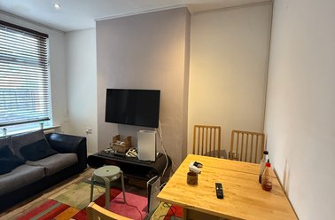 55 Teversal Avenue, Radford, Nottingham - Image 3