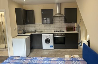 72A Derby Grove, Radford, Nottingham - Image 2