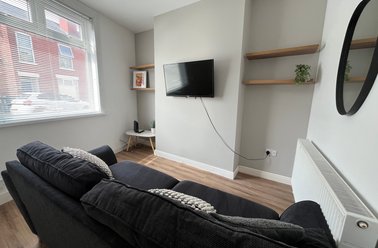 6 Sausthorpe Street, St Catherines, Lincoln - Image 2