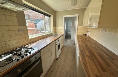 47 Cranwell Street, St Catherines, Lincoln - Image 2