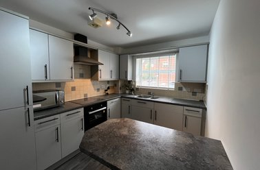 51 Riverside Drive, City Centre, Lincoln - Image 2