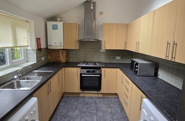 112 Lenton Boulevard, Radford, Nottingham - Image 3