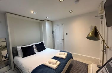 Baker Street, Marylebone, London - Image 3