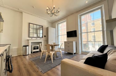 Baker Street, Marylebone, London - Image 3