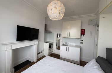 Baker Street, Marylebone, London - Image 2